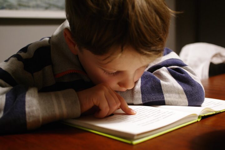 English Tuition in Punggol: Finding the Right Tutor