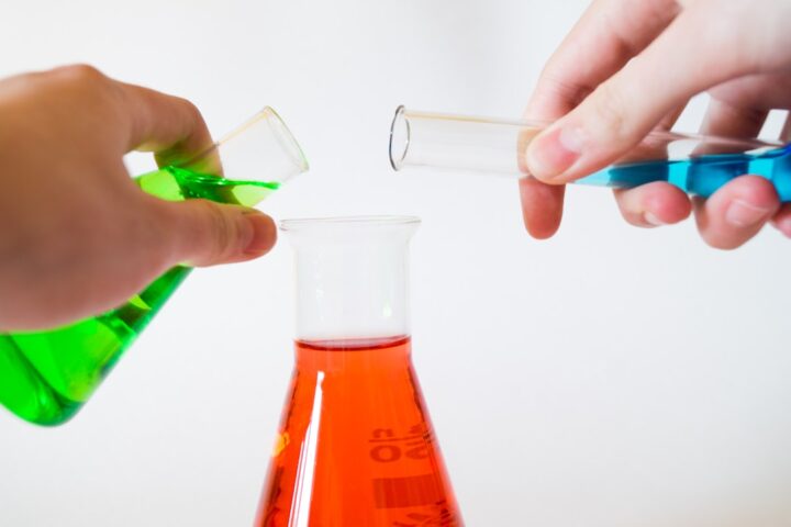 Science Tuition in Hougang: Finding the Right Tutor